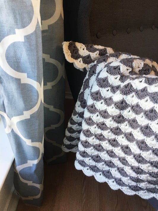 Seashell Crochet Baby Receiving Blanket