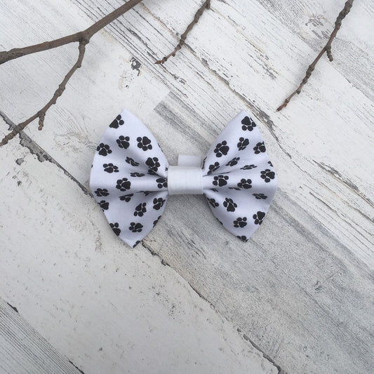 Paw Prints - Slip On Bow Tie