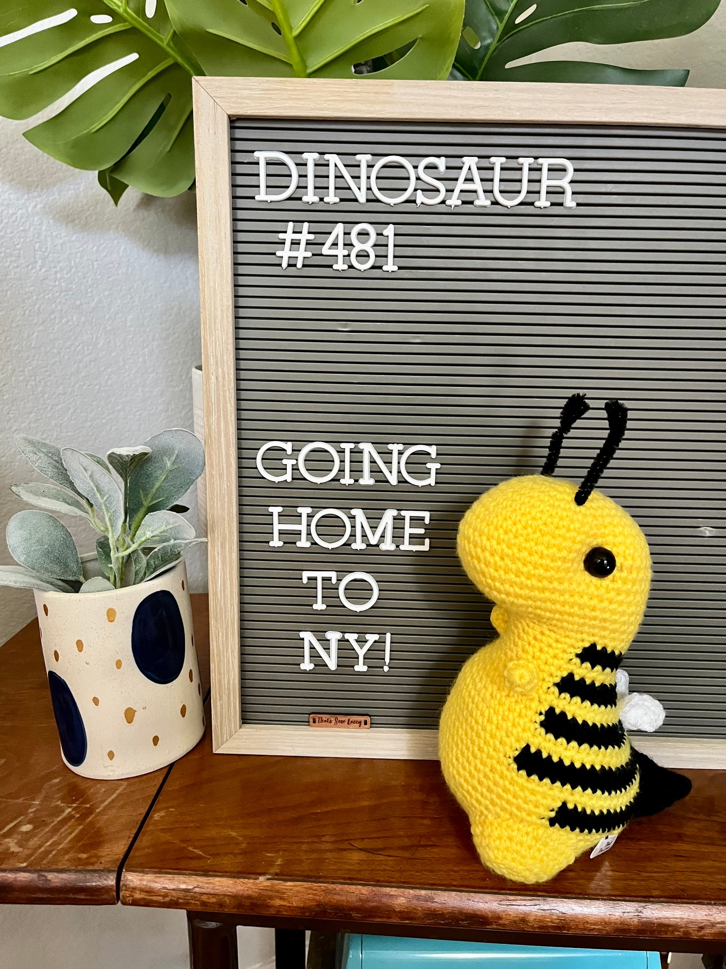 Sting the Bumblebee - Chubby Dinosaur